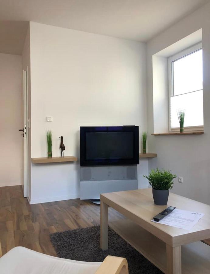 Ferienwohnung Zwergmoewe ロストック エクステリア 写真